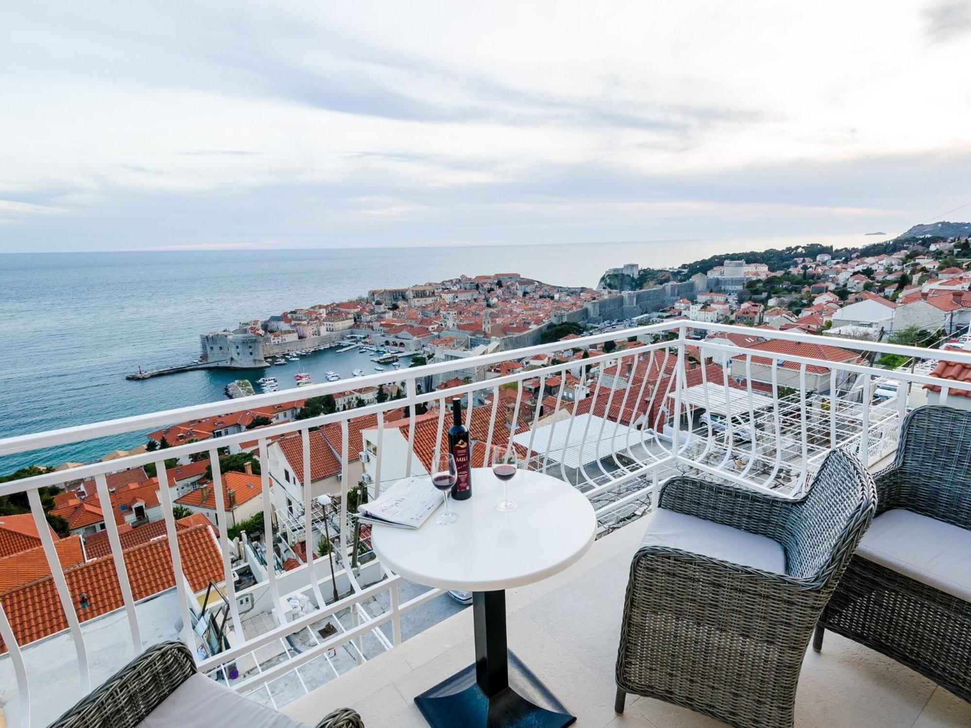 Ploce Apartments-One-Bedroom Apartment With Terrace And Sea View Dubrovnik Exterior photo